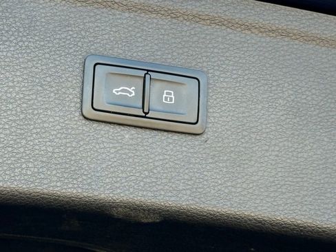 Used 2018 Audi SQ5 Prestige image 25