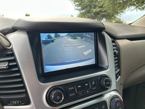 Used 2020 GMC Yukon XL SLT w/ Premium Edition RWD image 26