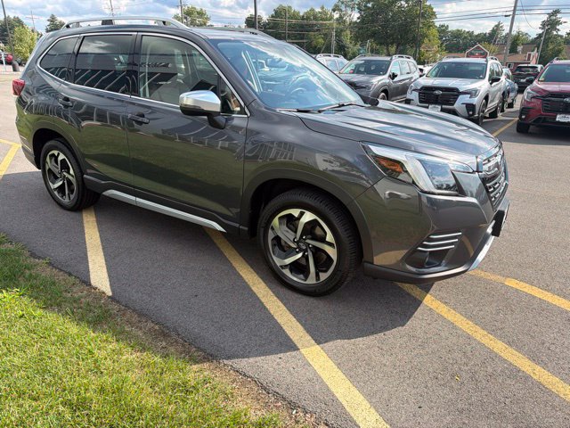 Used 2024 Subaru Forester Touring AWD/4WD image 3