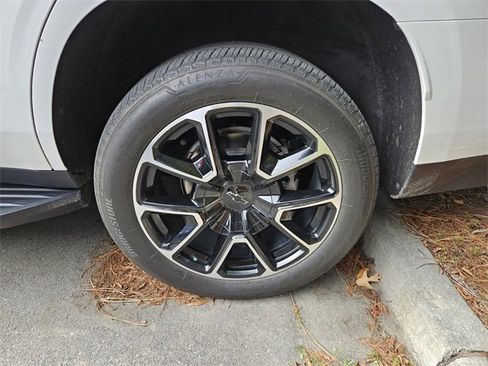 Used 2023 Chevrolet Tahoe RST image 6