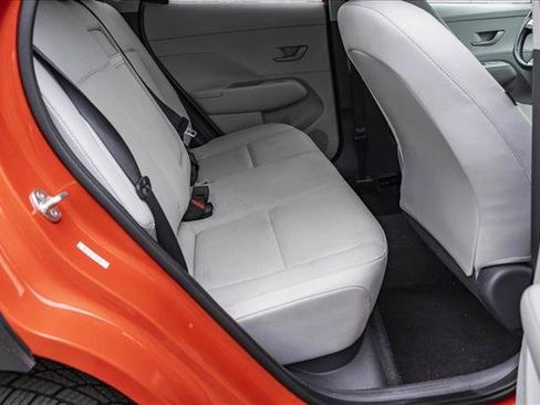 Used 2024 Hyundai Kona SEL image 25