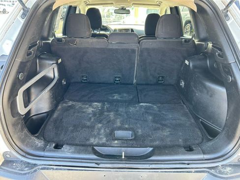 Used 2015 Jeep Cherokee Latitude image 17