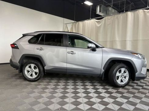 Used 2021 Toyota RAV4 XLE AWD/4WD image 13