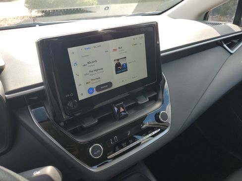 Used 2026 Toyota Corolla LE FWD image 19