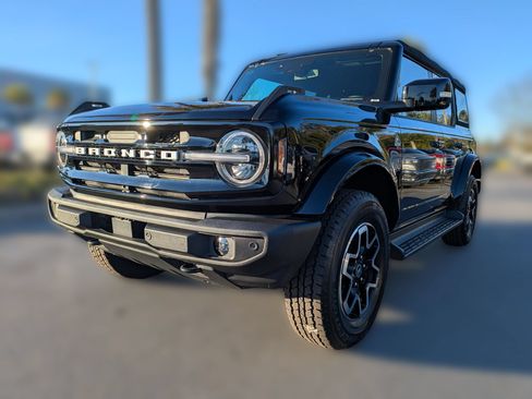 New 2025 Ford Bronco Outer Banks AWD/4WD image 10