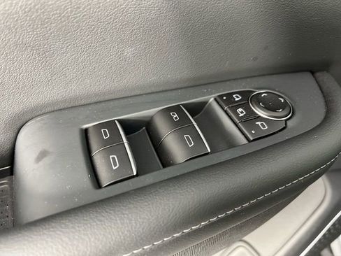 Used 2026 Buick Enclave Sport Touring FWD image 23