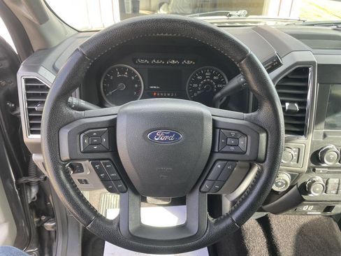 Used 2016 Ford F150 XLT w/ Equipment Group 302A Luxury image 13