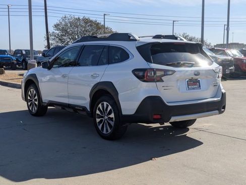 Used 2024 Subaru Outback Touring image 8