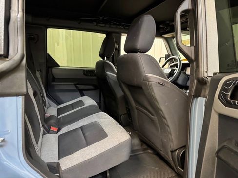 Used 2023 Ford Bronco 4-Door AWD/4WD image 23