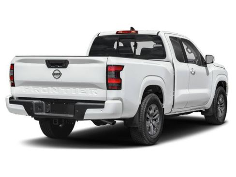 Certified 2025 Nissan Frontier SV AWD/4WD image 5