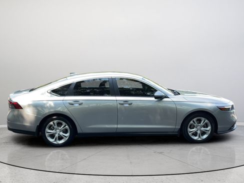 Used 2025 Honda Accord LX image 9