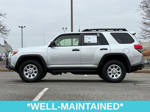 Used 2012 Toyota 4Runner SR5 image 4