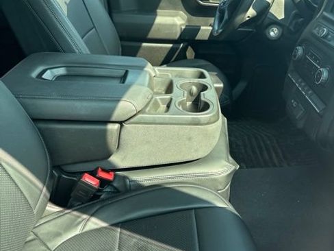 Used 2021 Chevrolet Silverado 1500 Custom Trail Boss AWD/4WD image 13