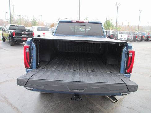 Certified 2024 GMC Sierra 2500 Denali w/ Denali Reserve Package image 8