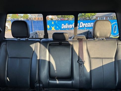 Used 2018 Ford F150 Lariat w/ Equipment Group 501A Mid AWD/4WD image 31