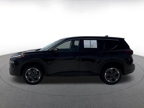 Used 2025 Nissan Rogue SV FWD image 8