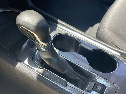 Used 2023 Chevrolet Malibu LT FWD image 9