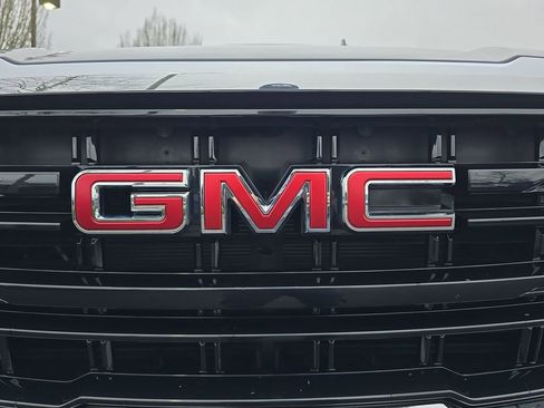 Certified 2021 GMC Yukon SLE image 33