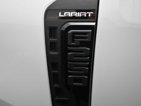 New 2026 Ford F250 Lariat w/ Tremor Off-Road Package AWD/4WD image 17
