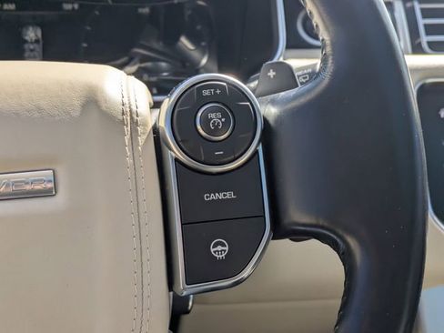 Used 2016 Land Rover Range Rover HSE image 29