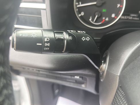 Used 2024 Mitsubishi Outlander SE FWD image 21
