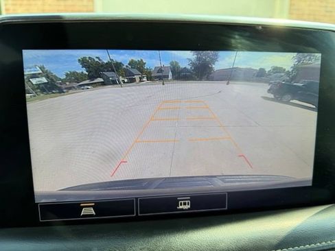 Used 2021 GMC Yukon XL SLT AWD/4WD image 31