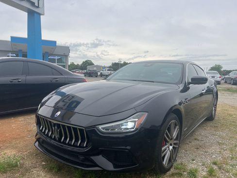 Used 2018 Maserati Ghibli S GranSport Q4 AWD/4WD image 3