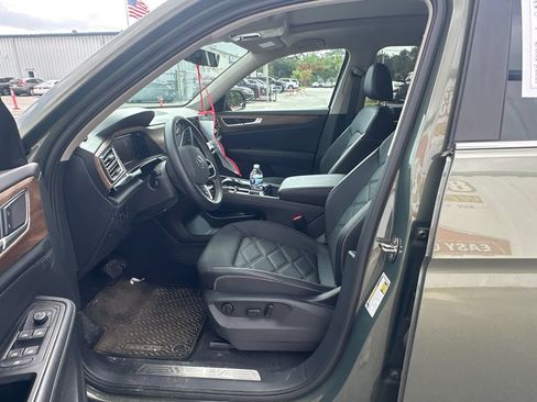 Used 2026 Volkswagen Atlas SE FWD image 10