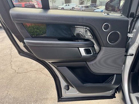 Used 2019 Land Rover Range Rover HSE AWD/4WD image 31