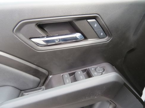 Used 2024 Chevrolet Colorado LT w/ LT Convenience Package II image 18