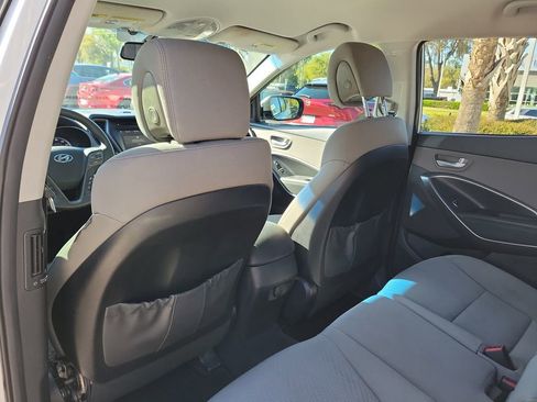 Used 2017 Hyundai Santa Fe Sport image 10