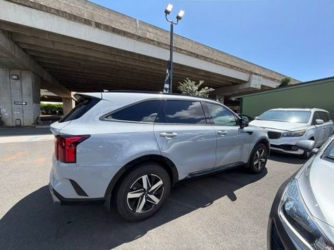 Used 2023 Kia Sorento EX FWD image 21