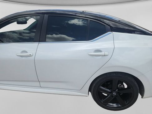 Used 2024 Nissan Sentra SR FWD image 12
