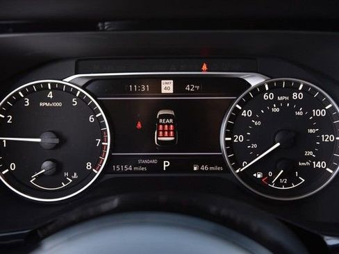 Certified 2024 Nissan Pathfinder SL image 12