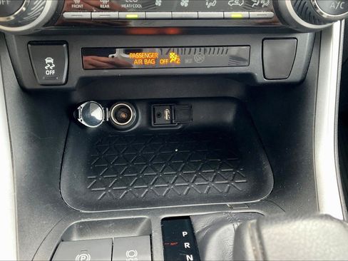 Used 2019 Toyota RAV4 XLE image 35