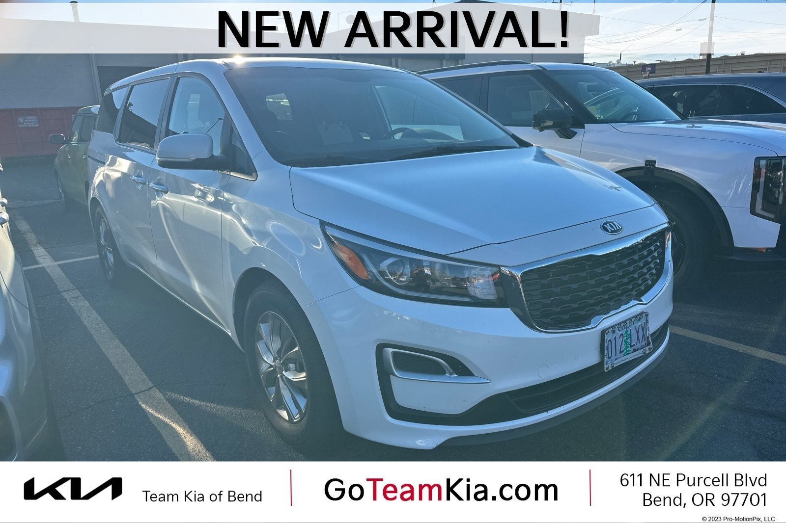 Used 2020 Kia Sedona LX FWD image 1