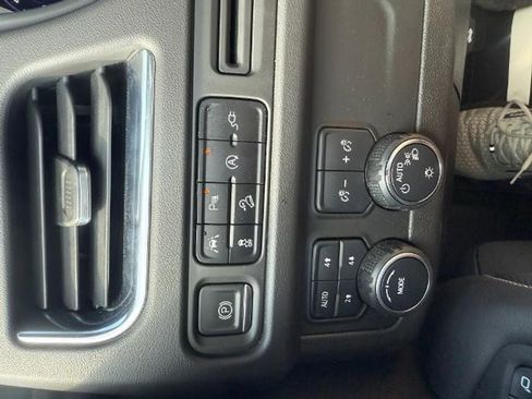 Used 2022 Chevrolet Tahoe Premier image 48