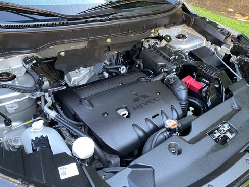 Used 2021 Mitsubishi Outlander Sport SE AWD/4WD image 18