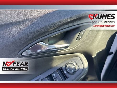 Used 2023 Buick Encore GX Preferred w/ Cold Weather Comfort Package image 21