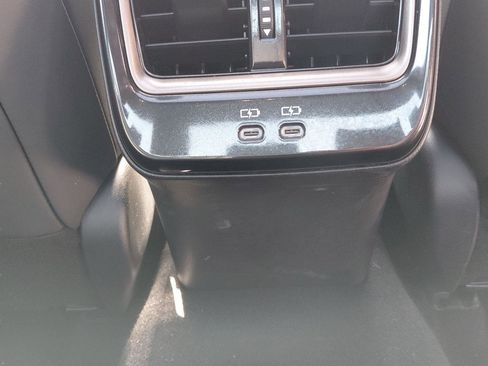 Used 2024 Toyota Crown Limited image 16