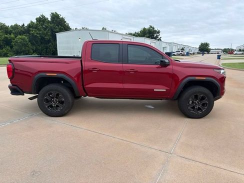 Used 2024 GMC Canyon Elevation w/ Convenience Package RWD image 5