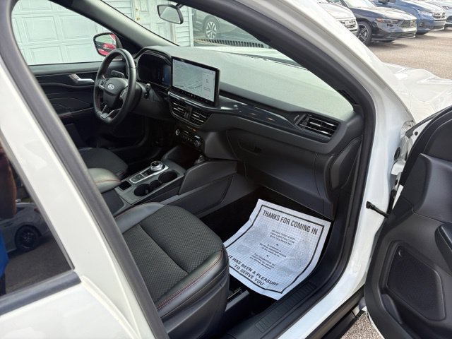 Used 2024 Ford Escape ST-Line w/ Tech Pack #1 AWD/4WD image 41
