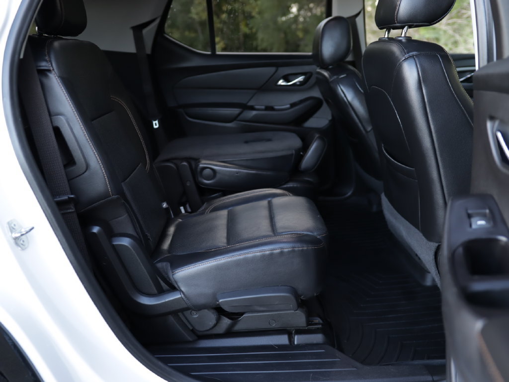 Used 2018 Chevrolet Traverse Premier w/ Redline Edition FWD image 35