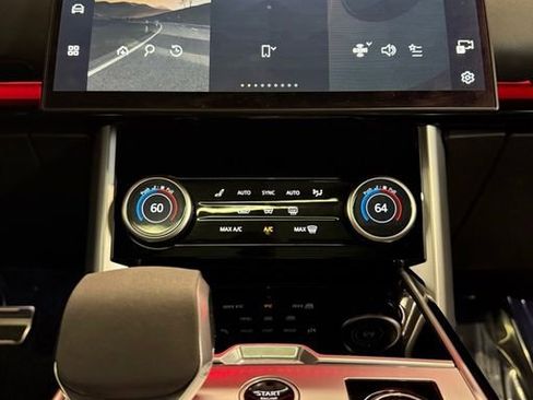 Used 2023 Land Rover Range Rover SE AWD/4WD image 27