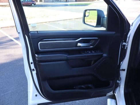 Used 2019 RAM 1500 Big Horn AWD/4WD image 23