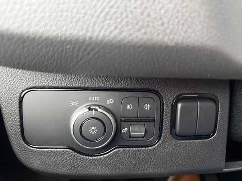 Used 2024 Mercedes-Benz Sprinter 144 Cargo image 16