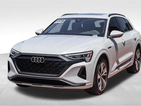 Certified 2024 Audi Q8 e-tron Premium Plus AWD/4WD image 3