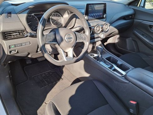 Used 2022 Nissan Sentra SV image 8