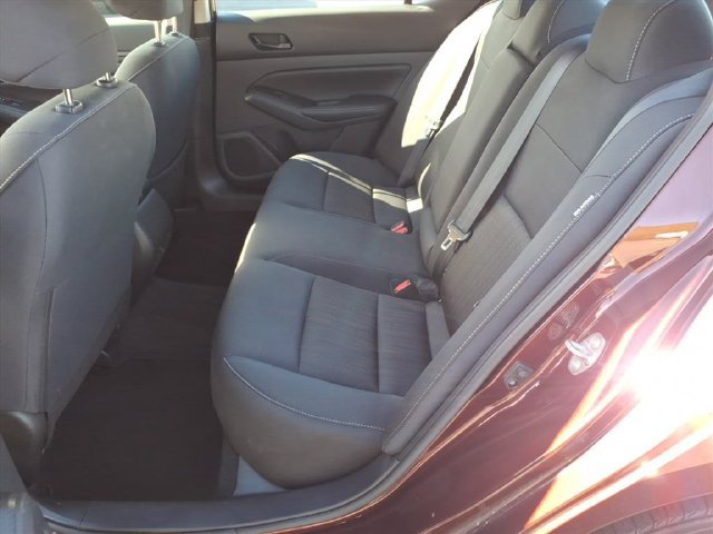 Used 2025 Nissan Altima 2.5 SV FWD image 15