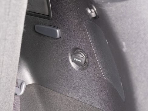 Used 2017 Kia Sorento SX image 32